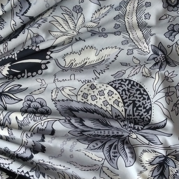 TOPSHOP Floral Fit and Flare Mini Dress | Size 6 - Picture 3 of 8